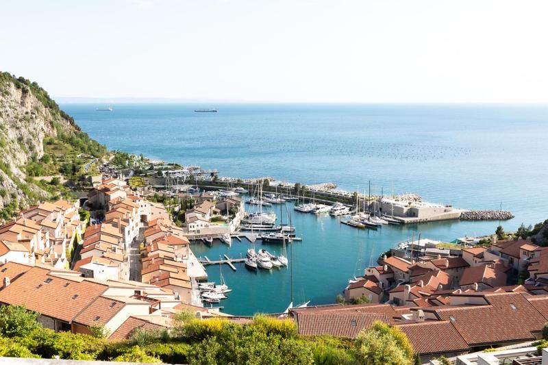 Two-Bedroom Apartment image 1