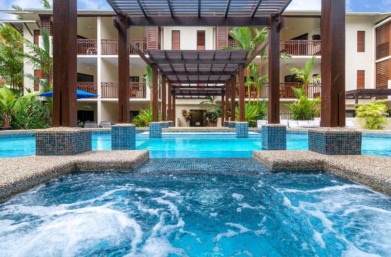 Seascape Holidays at 30 Tropic Style - image 10