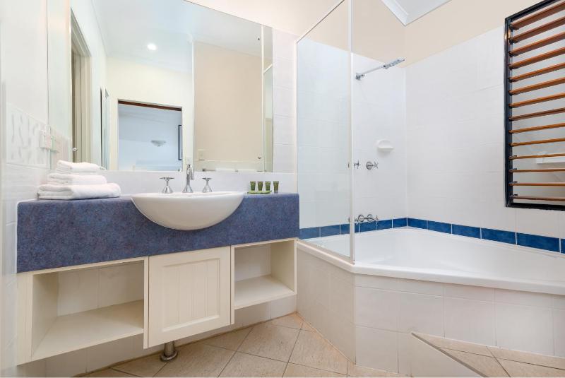 Seascape Holidays at 30 Tropic Style - image 2
