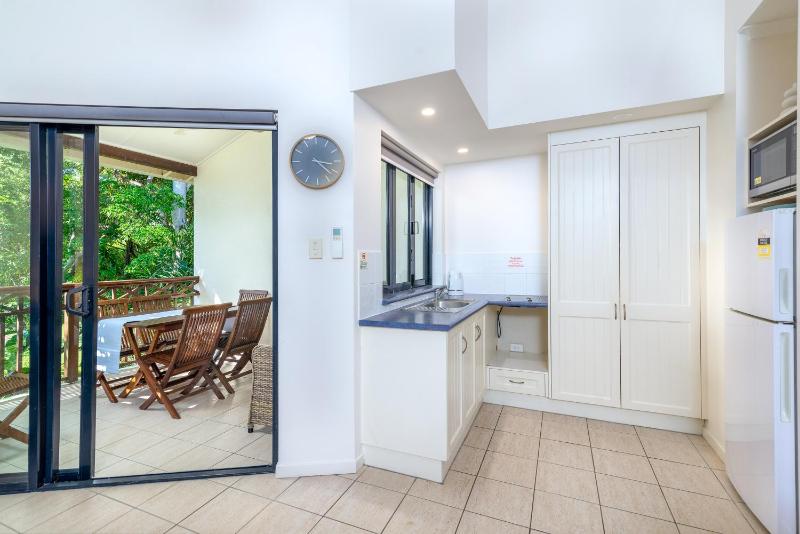Seascape Holidays at 30 Tropic Style - image 13