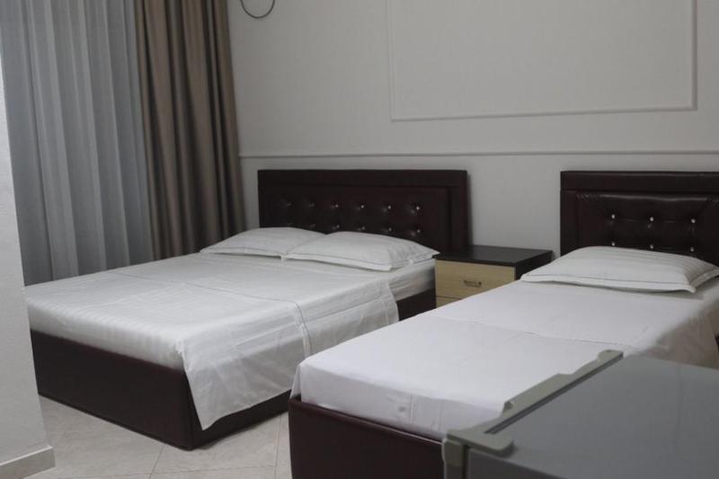 Triple Room with View image 4