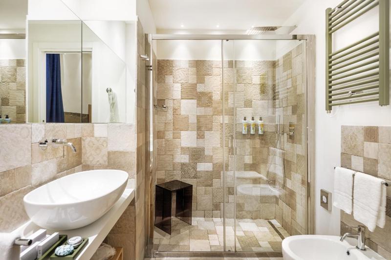 Suite with Whirlpool image 4