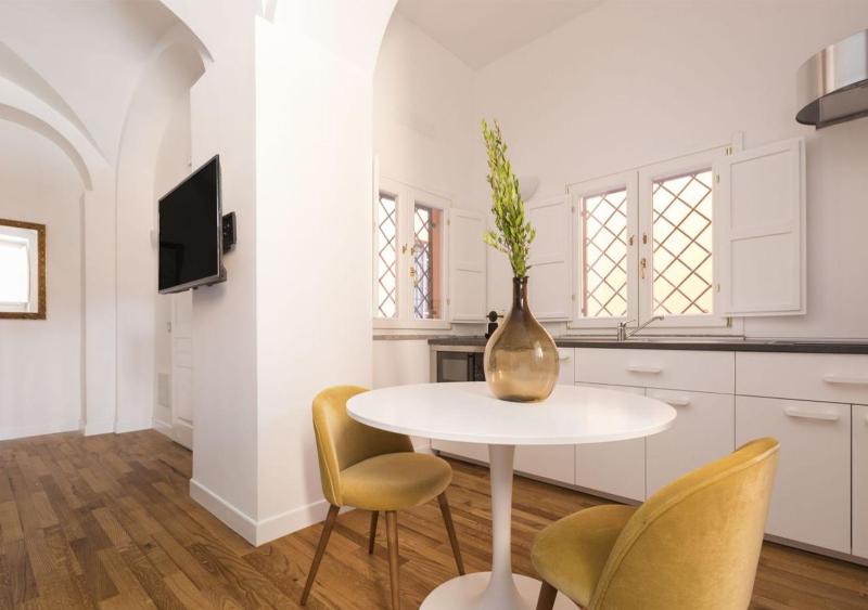 Apartment with Garden View image 2