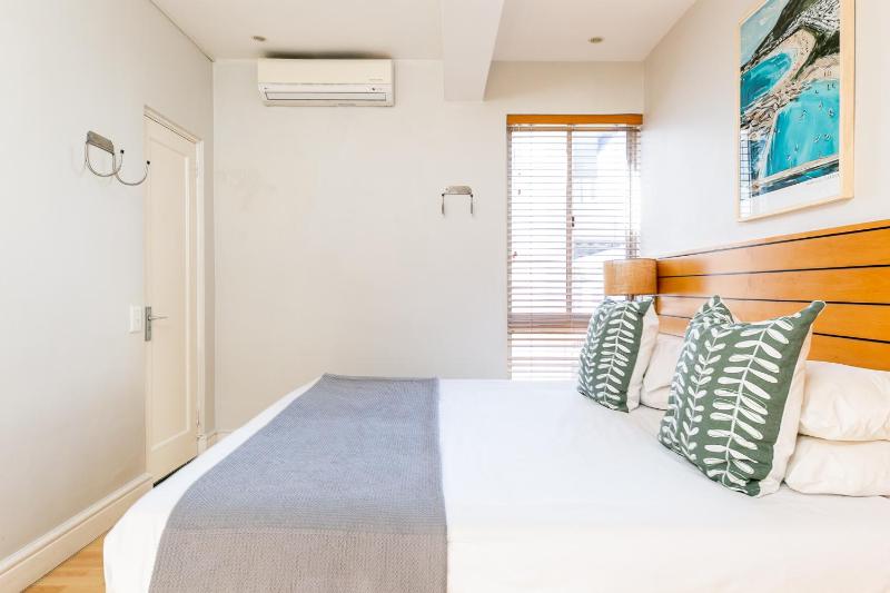 Apartment image 4