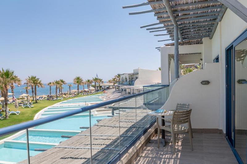 Junior Suite - Sea Front (2 Adults) image 1