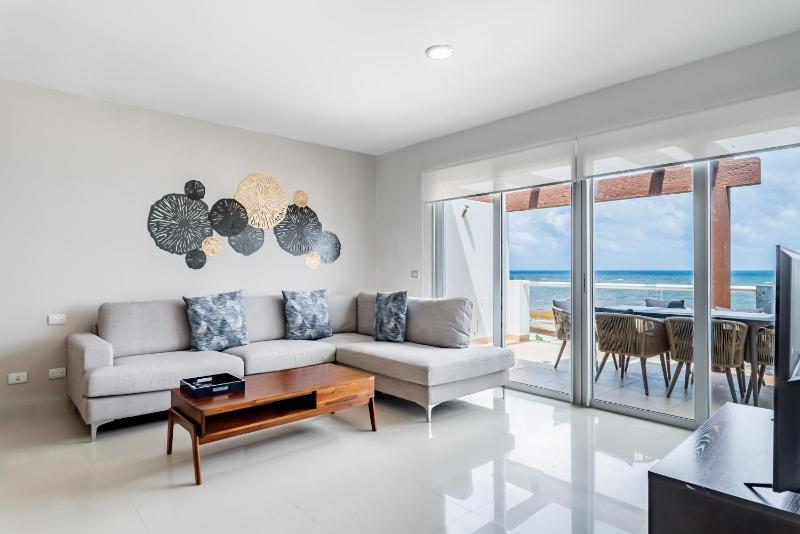 Casa Los Mares ocean front penthouse condo - image 34