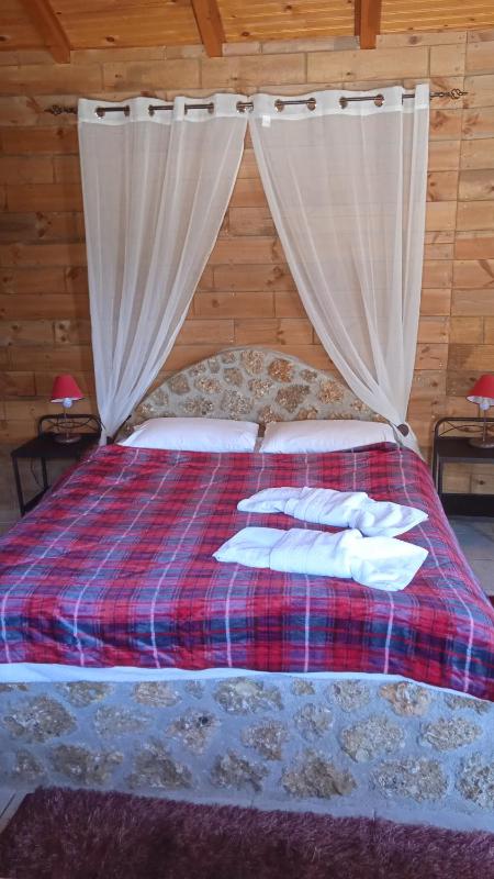 Deluxe Double Room with Fireplace image 1