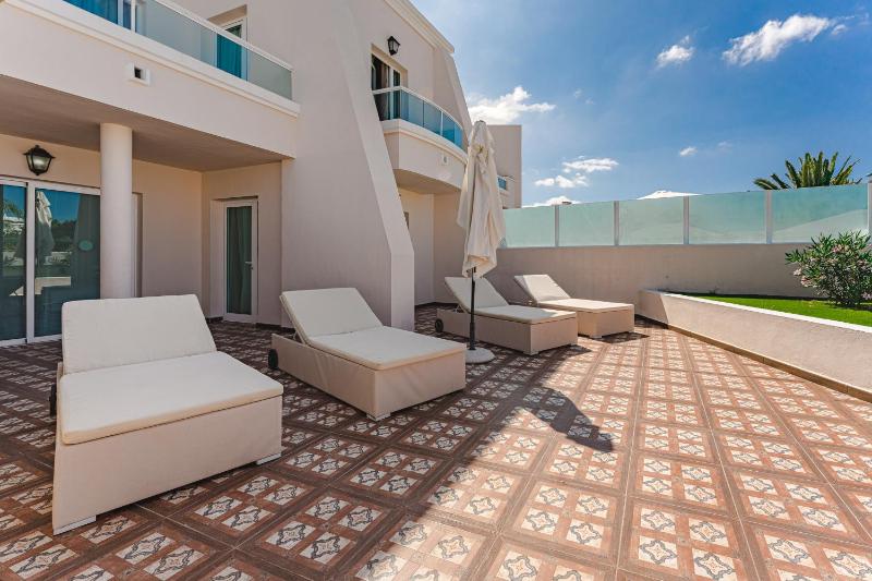 Superior Suite with Jacuzzi image 3