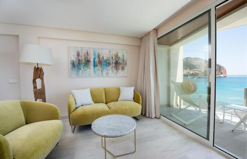 Junior Suite Sea View image 3