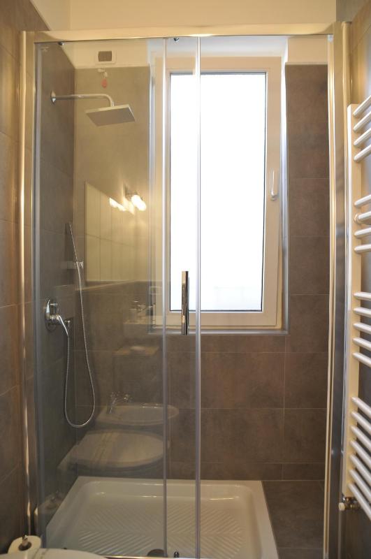 Double Room with Private External Bathroom and Balcony image 3