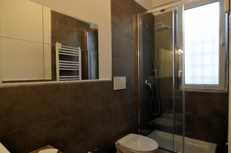Double Room with Private External Bathroom and Balcony image 4