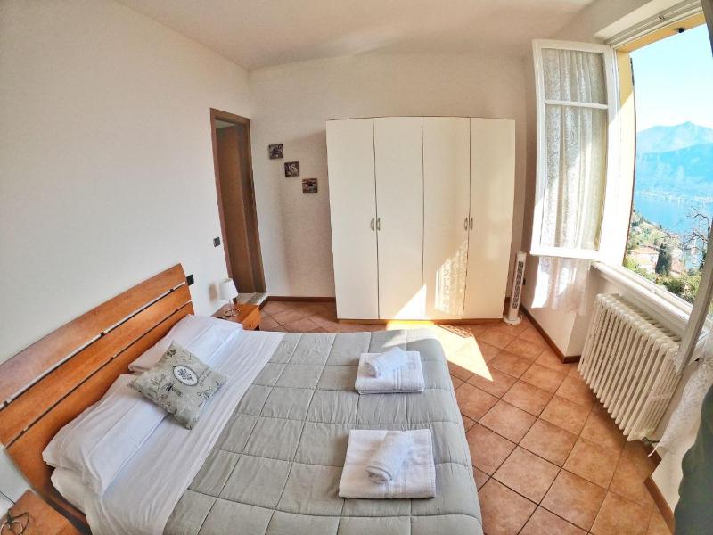 One-Bedroom Apartment with Lake View image 1