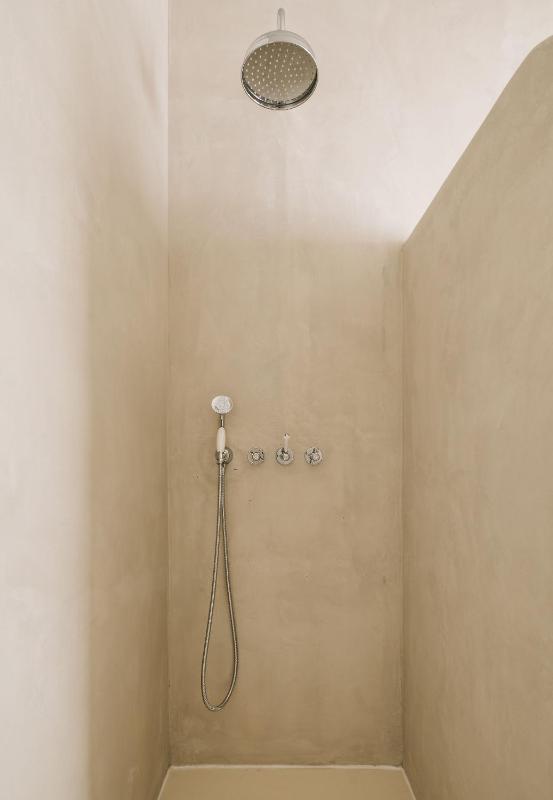 Suite with Sea View image 3