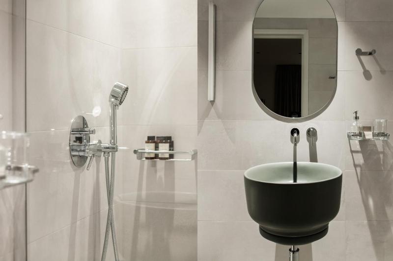 Marvelous 2BR Apartments with balcony by UPSTREET - image 9