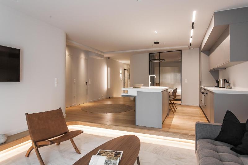 Deluxe Apartment image 2