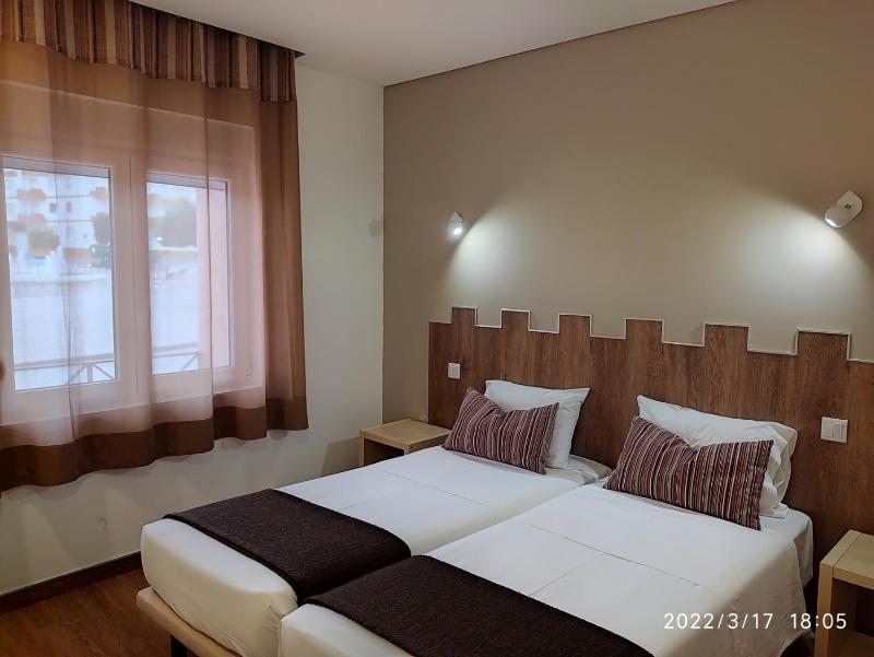 Double or Twin Room with Private Bathroom image 4