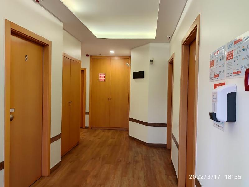 Standard Triple Studio image 4