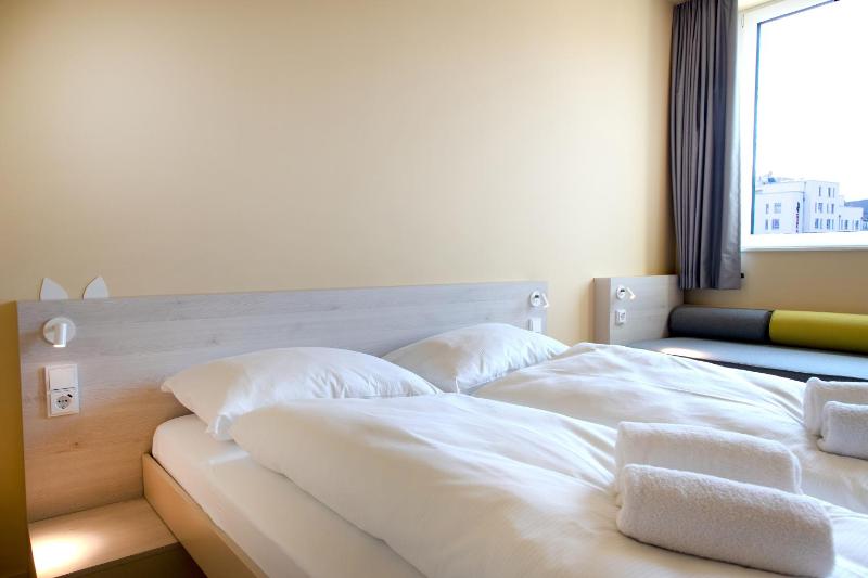 MEININGER Hotel Bremen Hauptbahnhof - image 35