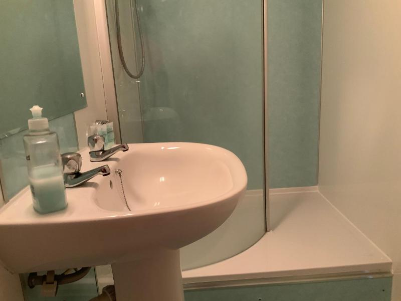 Family Room with Shower image 4