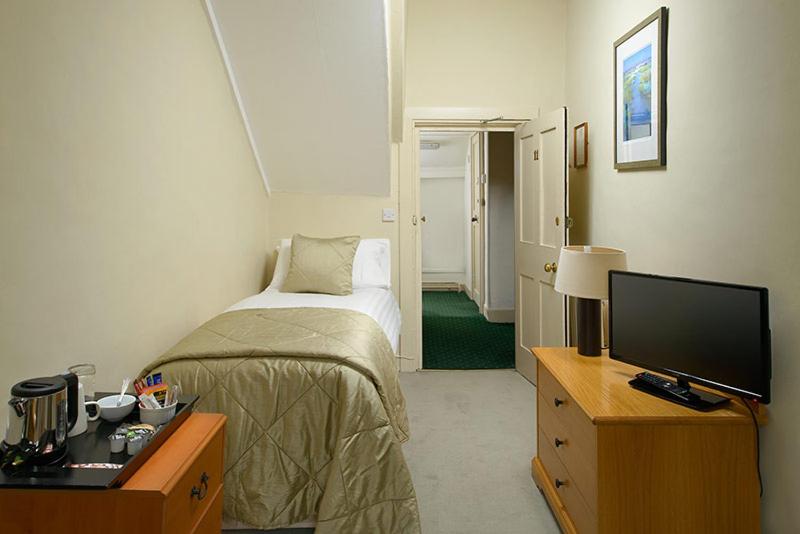 Single Room image 1