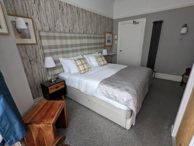 Superior Double or Twin Room image 1