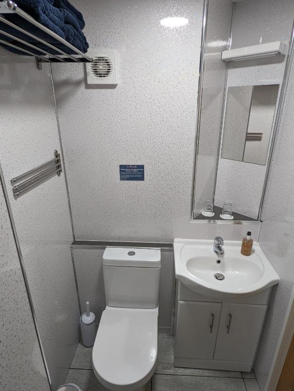 Superior Double or Twin Room image 4