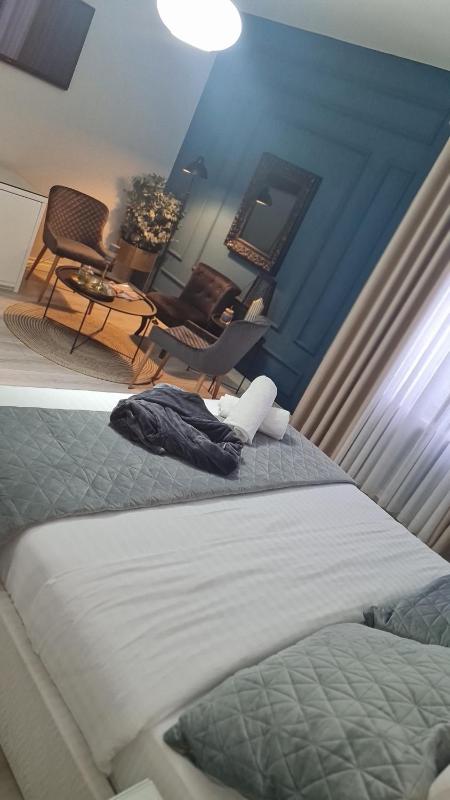 Double Room with Garden View image 4