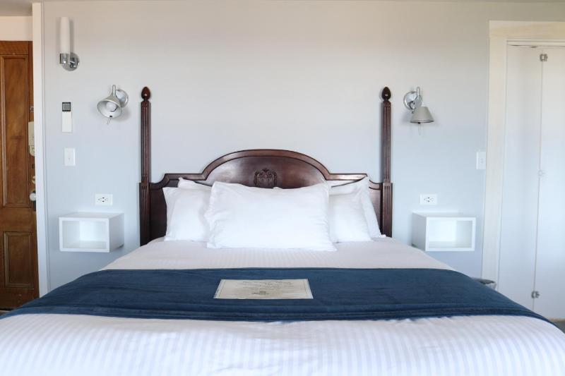Queen Room with Sea View image 1