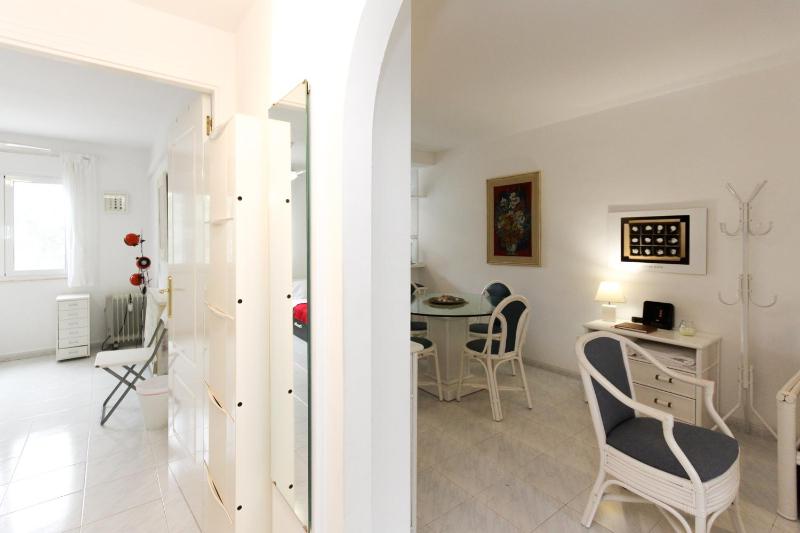 Apartment image 2