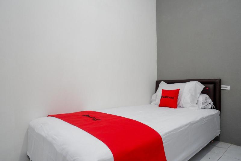 KoolKost Syariah near Universitas PGRI Semarang - Minimun Stay 6 Nights - image 16
