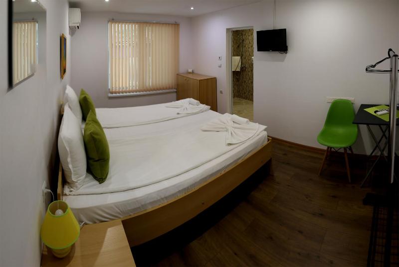 Deluxe Double Room image 1