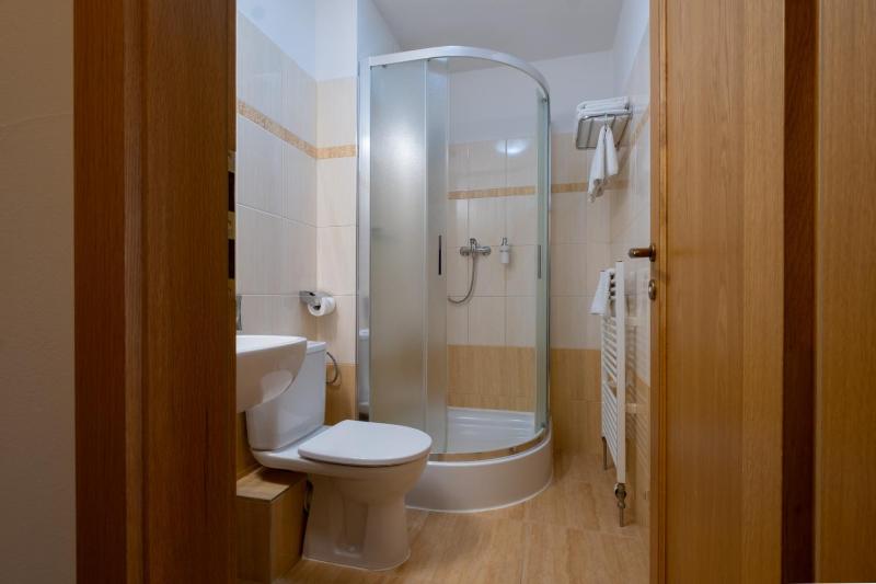 Standard Single Room image 4