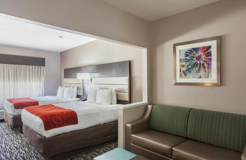 Suite with Two Queen Beds - Accessible/Non-Smoking image 3