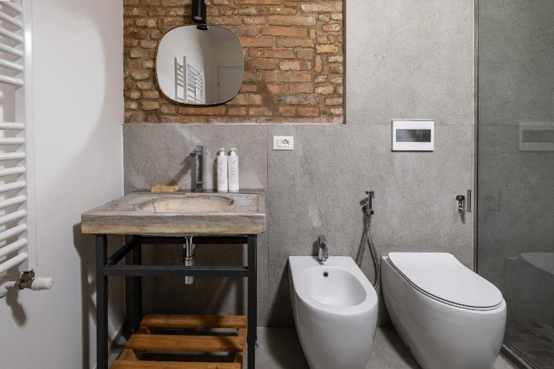 Studio Apartment image 4