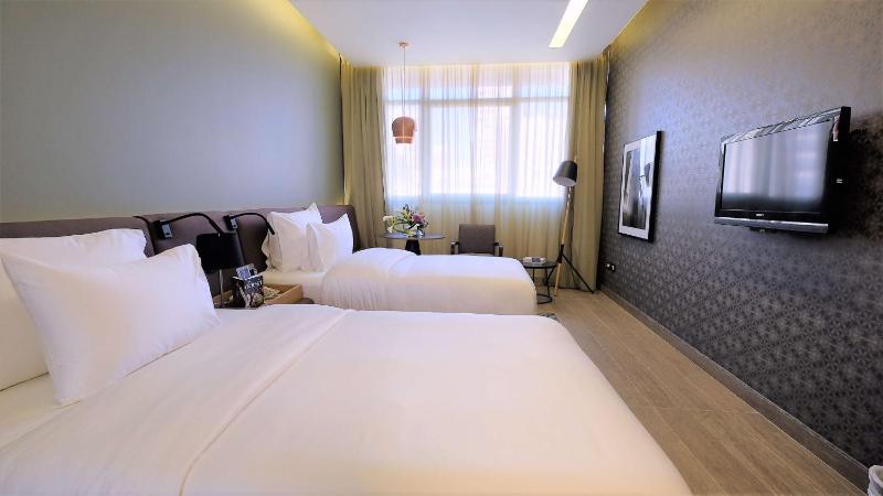 Executive Room image 1