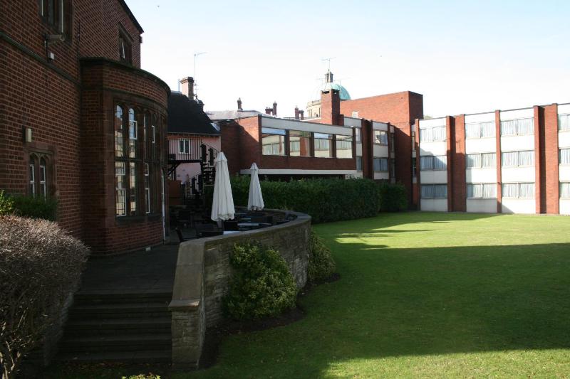 Best Western Plough and Harrow Hotel - image 31