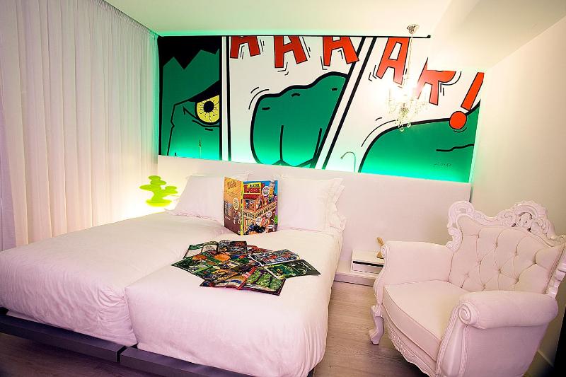 Double or Twin Room image 3