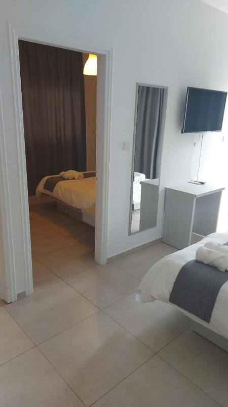 Two-Bedroom Suite image 3