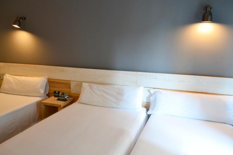 Double or Twin Room with Extra Bed image 2