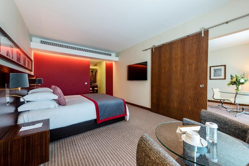 Family Suite (2 Adults + 2 Children up to 12 years old) image 1