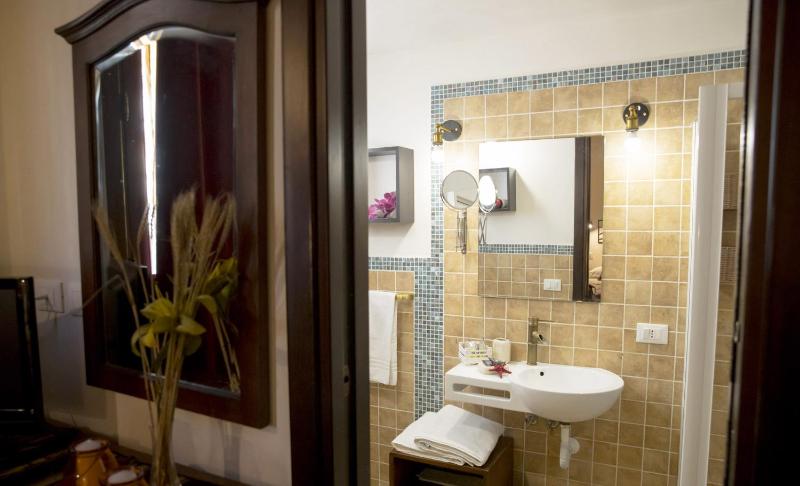 B&B Sabir - image 43