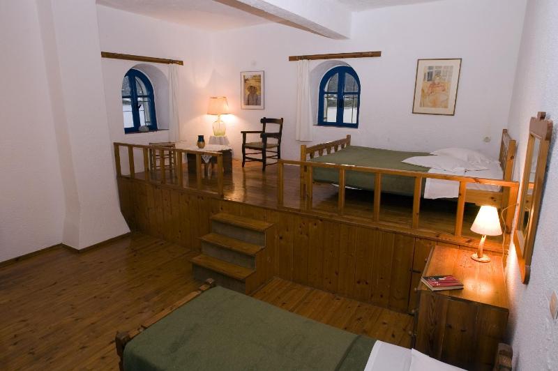 Maisonette (3 Adults) image 1