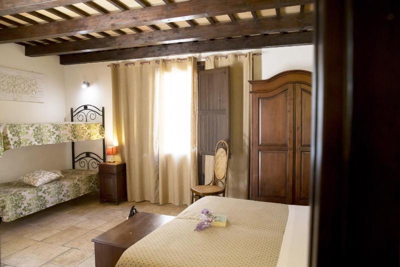 B&B Sabir - image 28