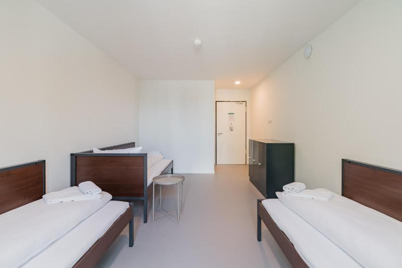 Single Bed in Dormitory Room image 4