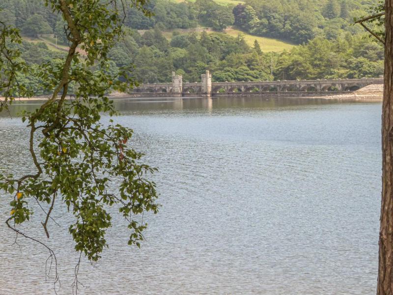 Old Stone Cottage - image 12