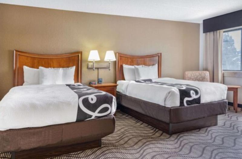 2 Full Beds, Mobility/Hearing Impaired Accessible Room, Non-Smoking image 3