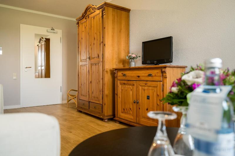 Reetdachhotel - Residenz am Ostufer - image 41