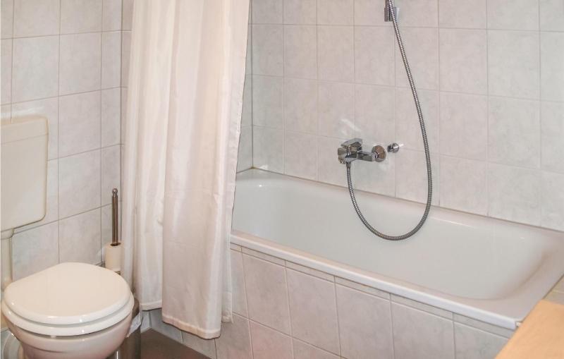 1 Bedroom Beautiful Apartment In Wismar - image 10