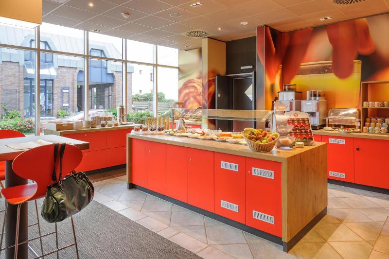 ibis Luebeck City - image 10
