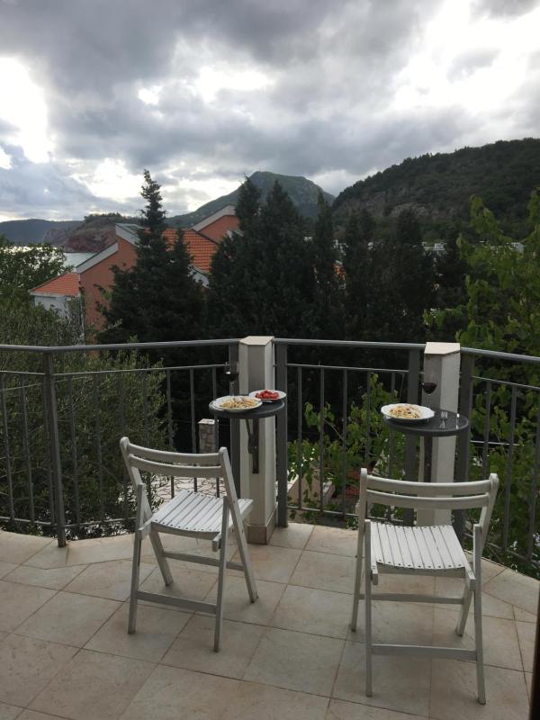 Apartment with Sea View image 3